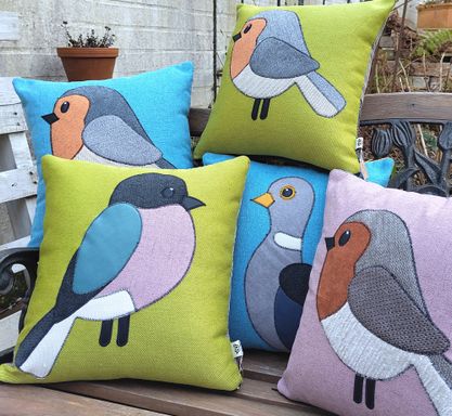 Handgenähte Kissen aus Stoffresten