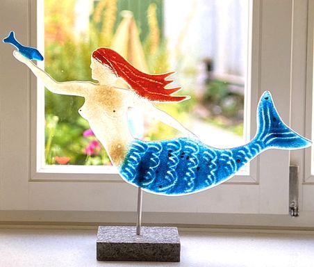 Seejungfrau aus altem Fensterglas