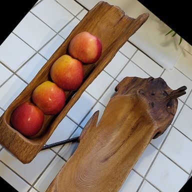 Längliche urige Holzschalen