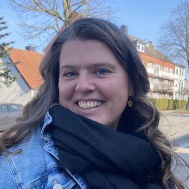 Barbara Uhlenhoff, handgemachte Keramik für Esstisch und Wohnbereich