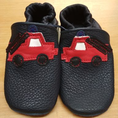 Kinderpuschen aus Leder